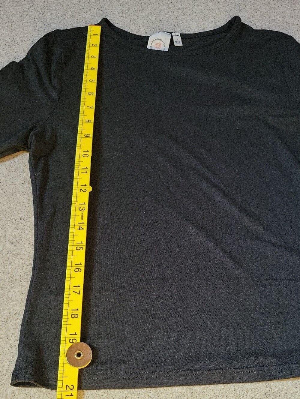Live in the Moment Long-Sleeve Crewneck Tee Soft Stretchy Casual Size Small - Picture 7 of 8
